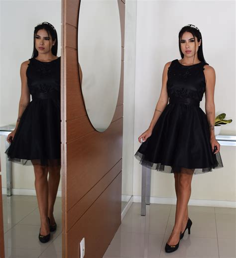 Vestido Curto Debutante Balada Preto .